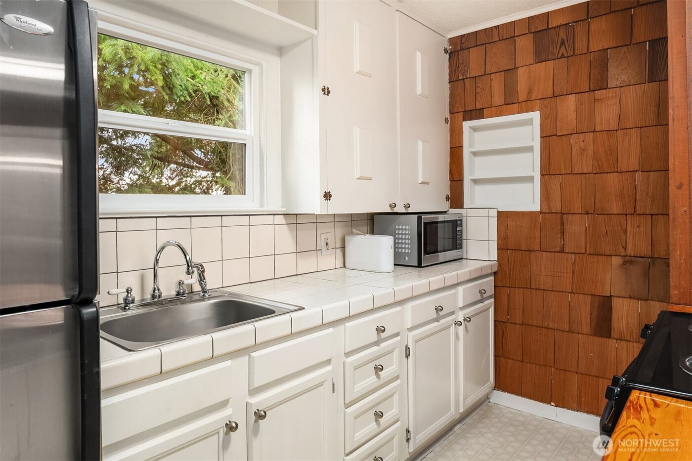 18023 62nd Avenue NE, Kenmore, WA 98028