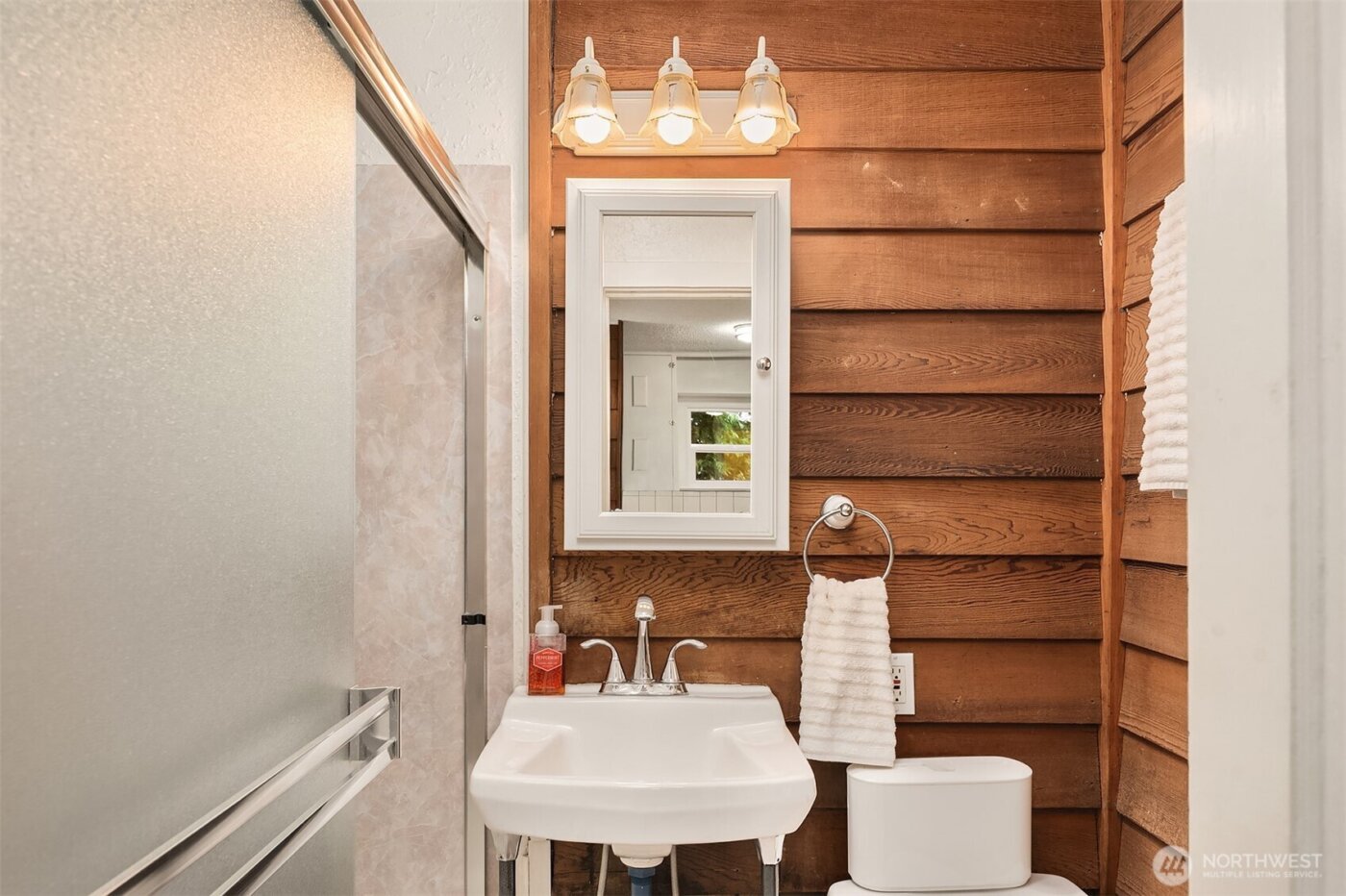 18023 62nd Avenue NE, Kenmore, WA 98028