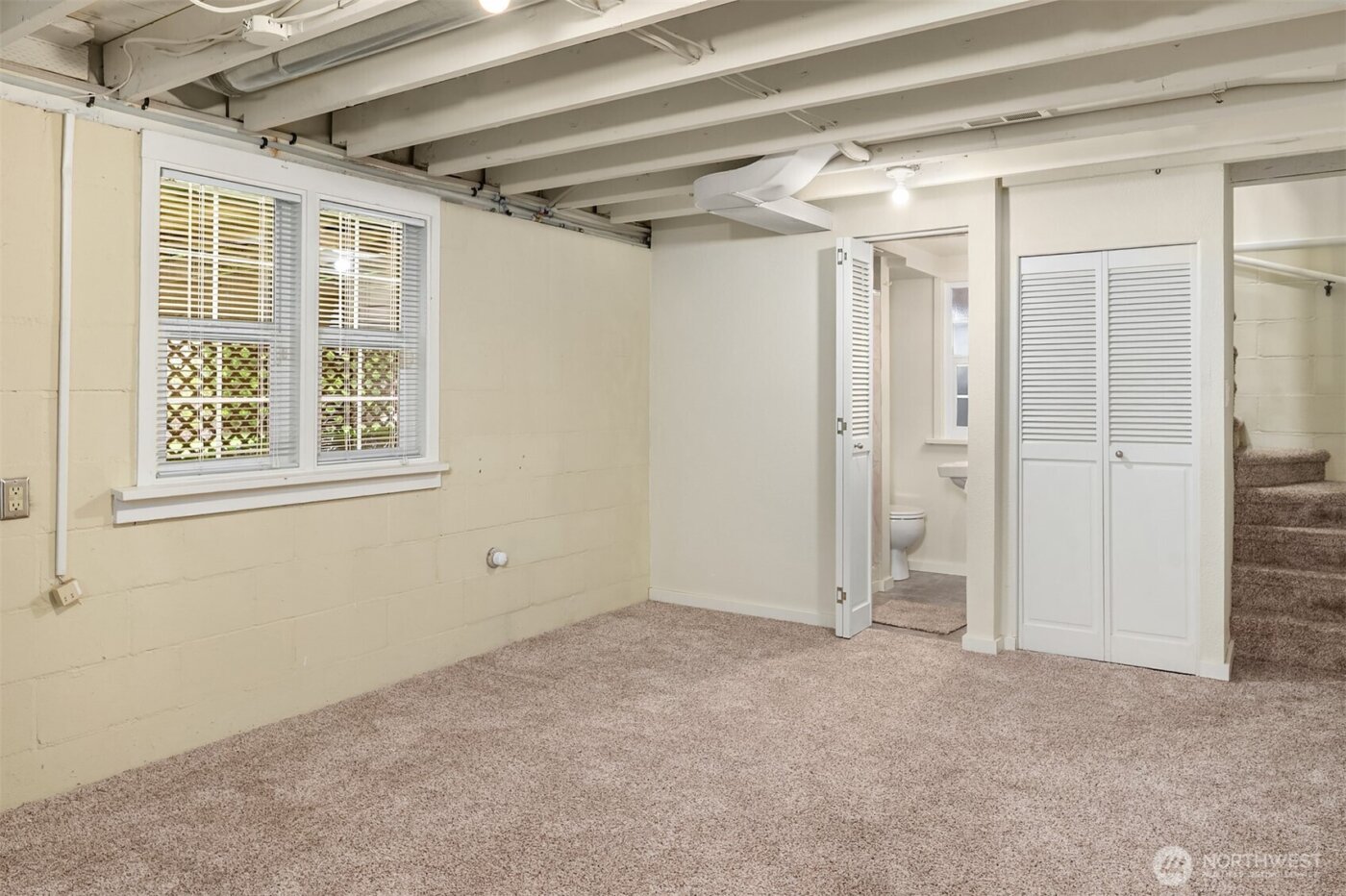 18023 62nd Avenue NE, Kenmore, WA 98028