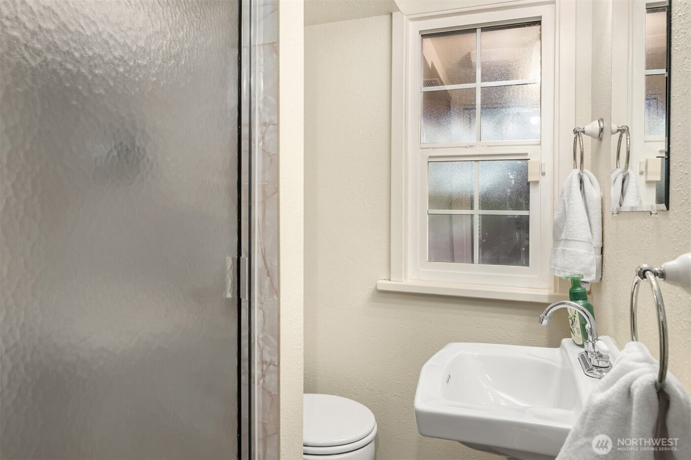 18023 62nd Avenue NE, Kenmore, WA 98028