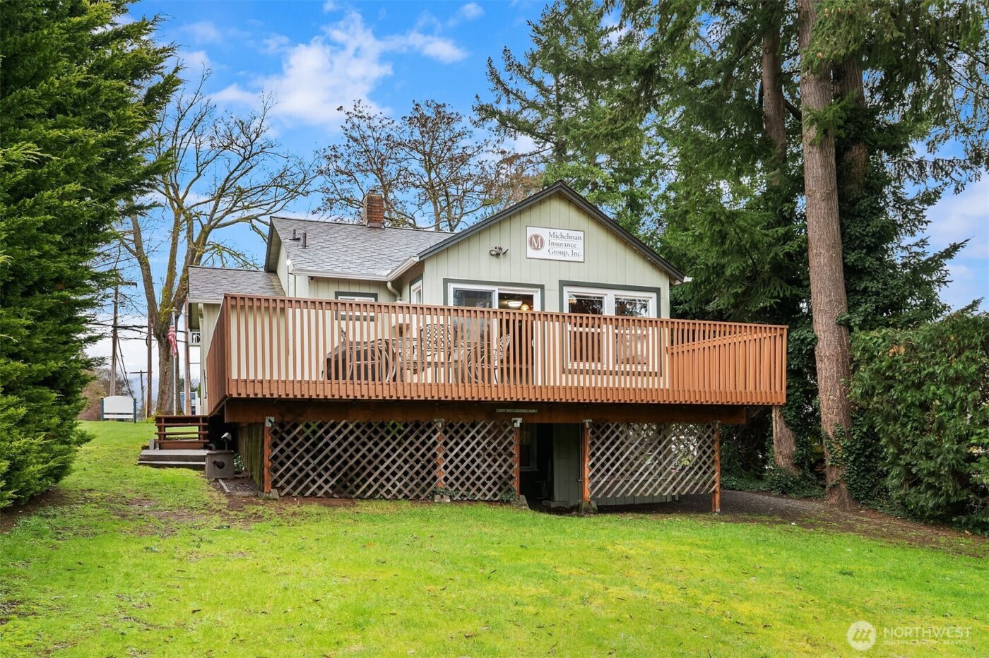 18023 62nd Avenue NE, Kenmore, WA 98028