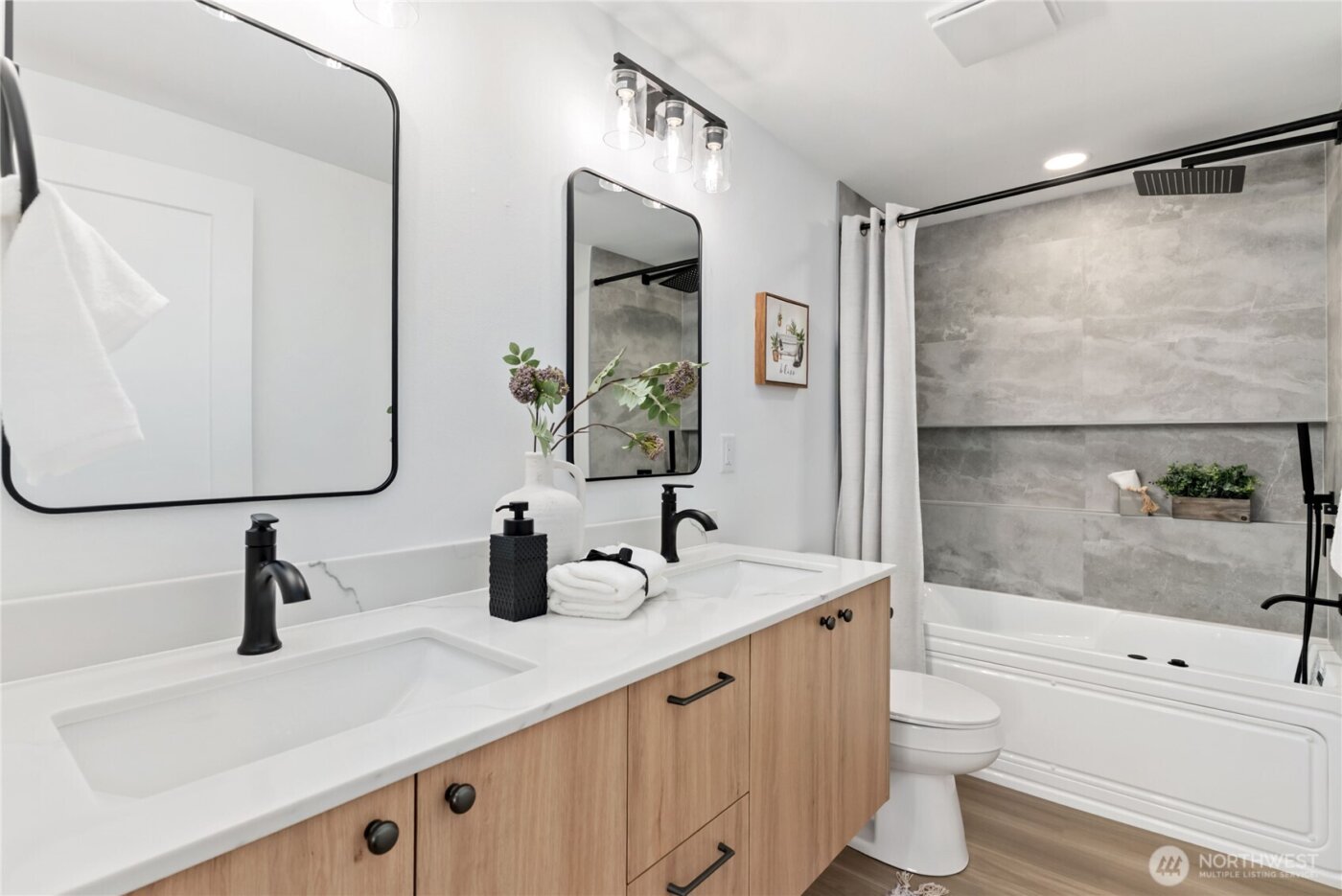 1510 Maple Lane #7, Kent, WA 98030