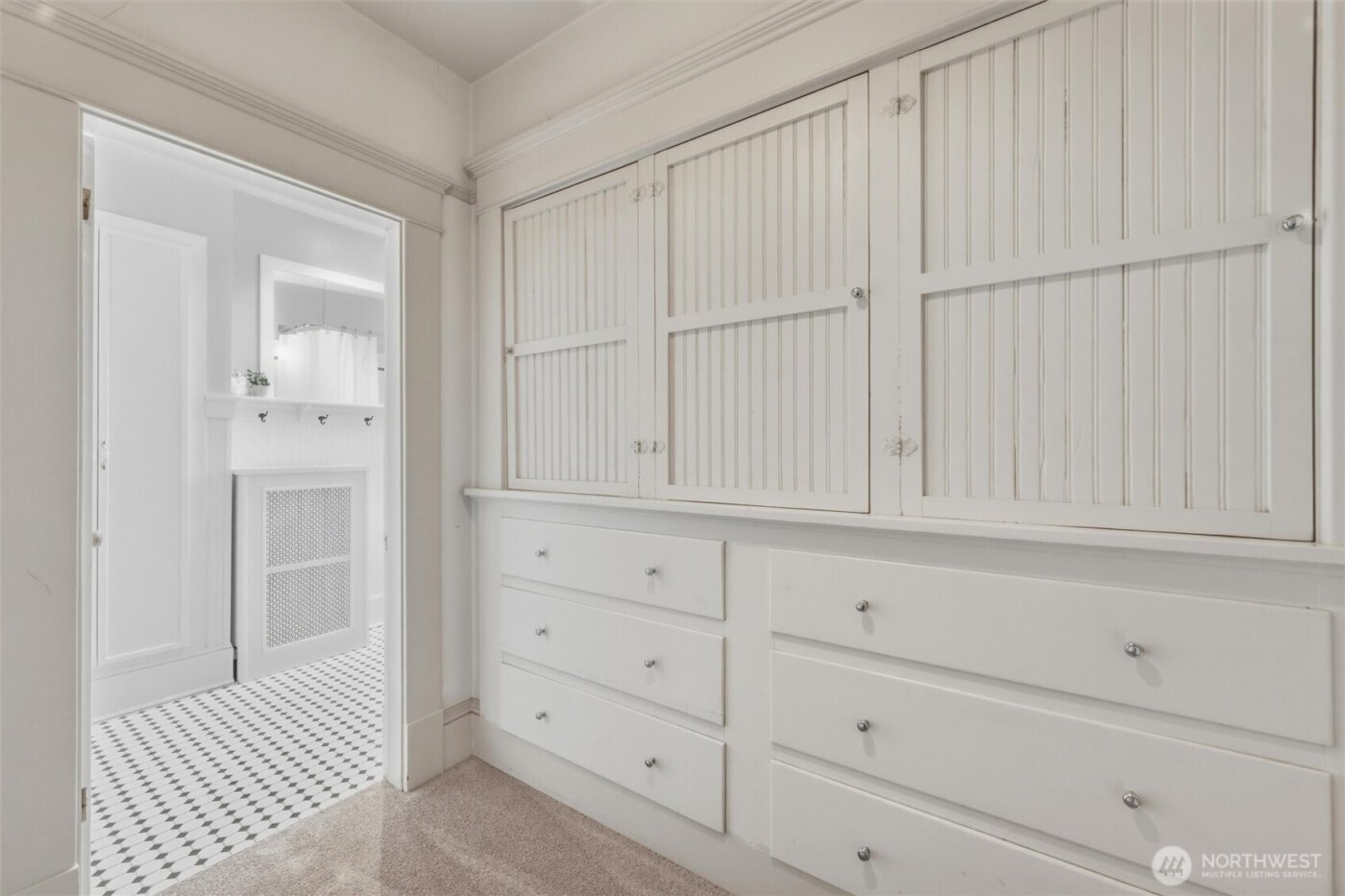 240 S Forest Street , Bellingham, WA 98225-5812