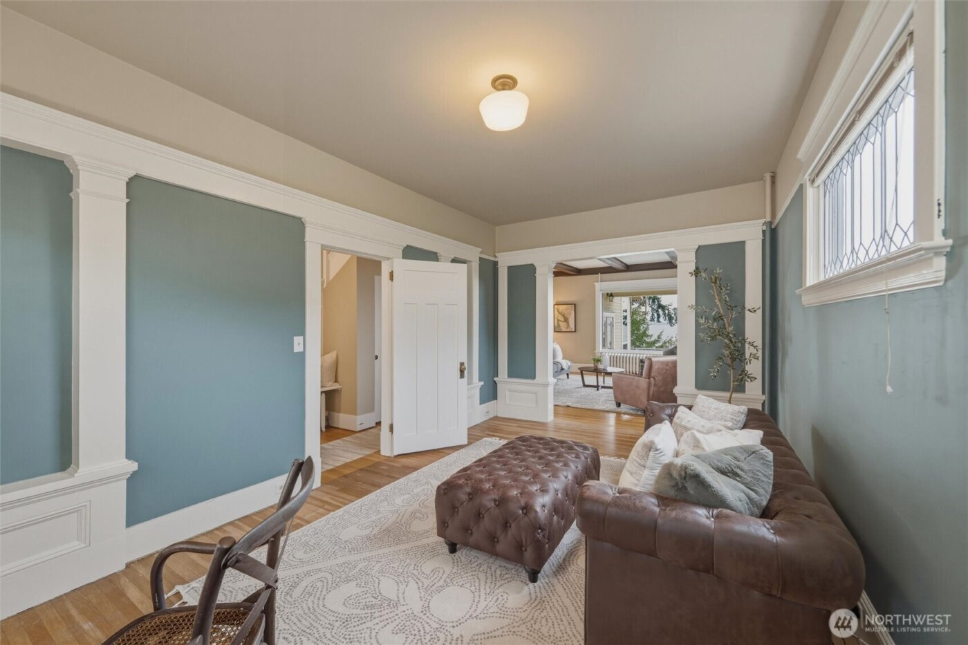 240 S Forest Street , Bellingham, WA 98225-5812