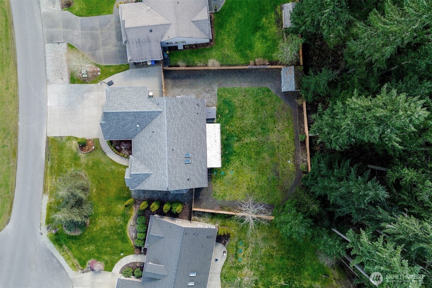 8333 Summerwood Drive SE, Olympia, WA 98513