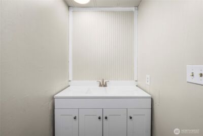 733 Tipsoo Loop S, Rainier, WA 98576 - Photo 21