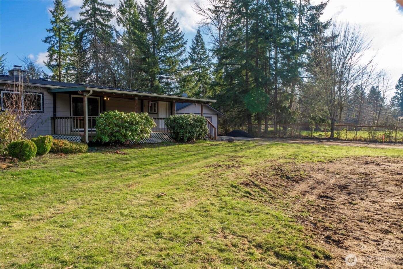 733 Tipsoo Loop S, Rainier, WA 98576