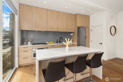 73 E Lynn St , Seattle, WA 98102-3429 - Photo 15