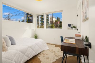 73 E Lynn St , Seattle, WA 98102-3429 - Photo 20