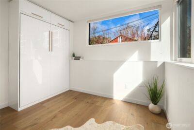 73 E Lynn St , Seattle, WA 98102-3429 - Photo 22