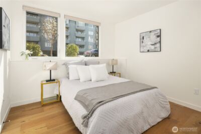 73 E Lynn St , Seattle, WA 98102-3429 - Photo 23