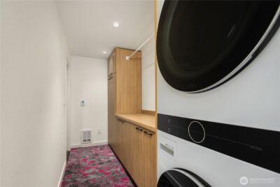 73 E Lynn St , Seattle, WA 98102-3429 - Photo 26