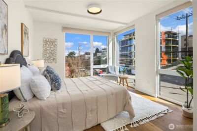 73 E Lynn St , Seattle, WA 98102-3429 - Photo 29