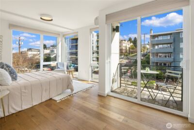 73 E Lynn St , Seattle, WA 98102-3429 - Photo 30