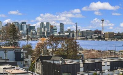 73 E Lynn St , Seattle, WA 98102-3429 - Photo 36