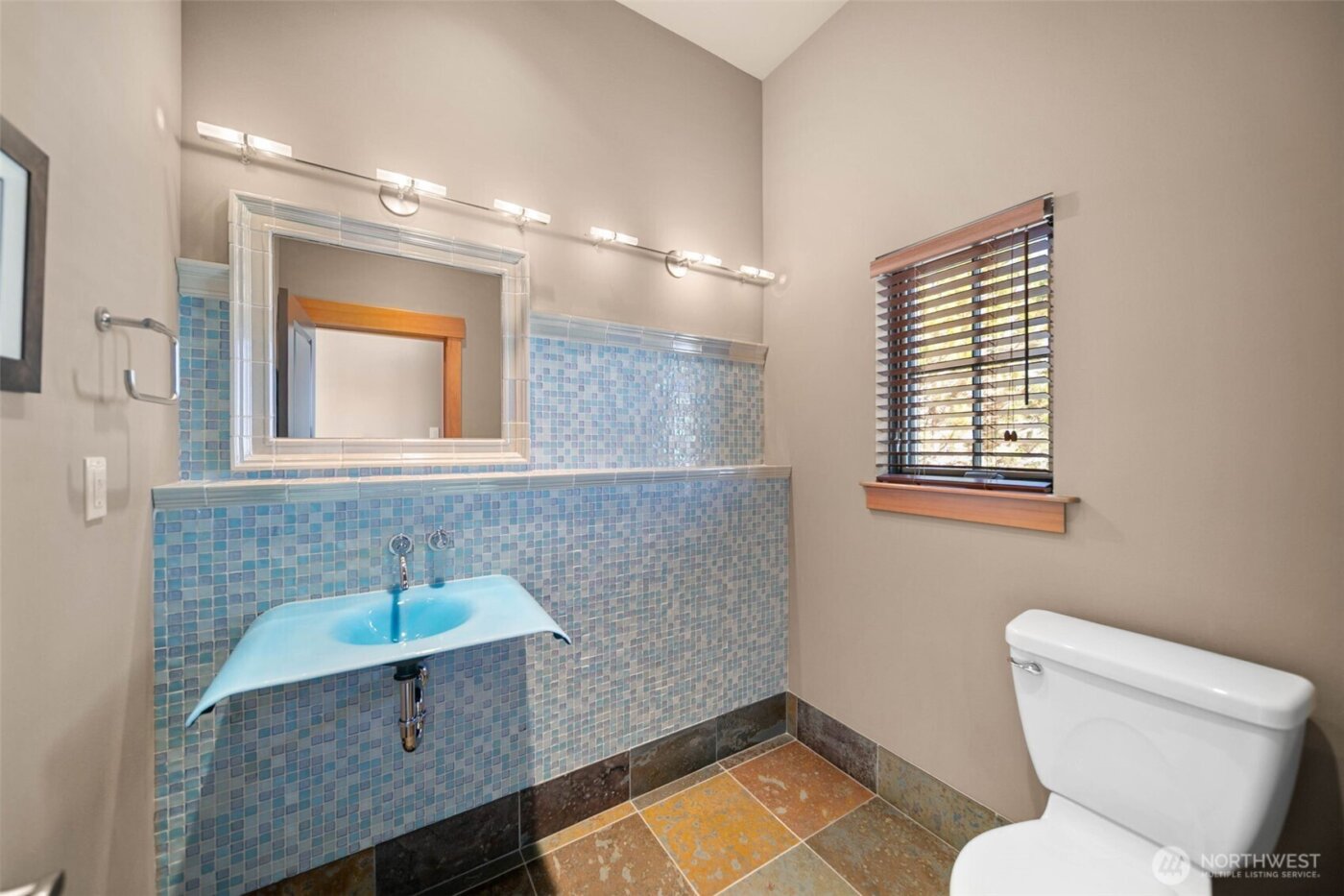 232 Crystal Drive , Chelan, WA 98816-9588