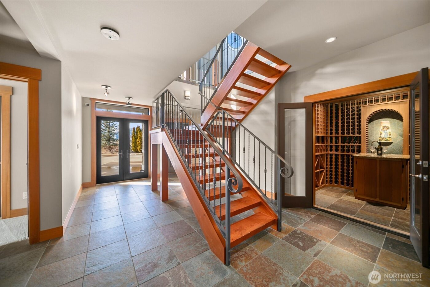 232 Crystal Drive , Chelan, WA 98816-9588