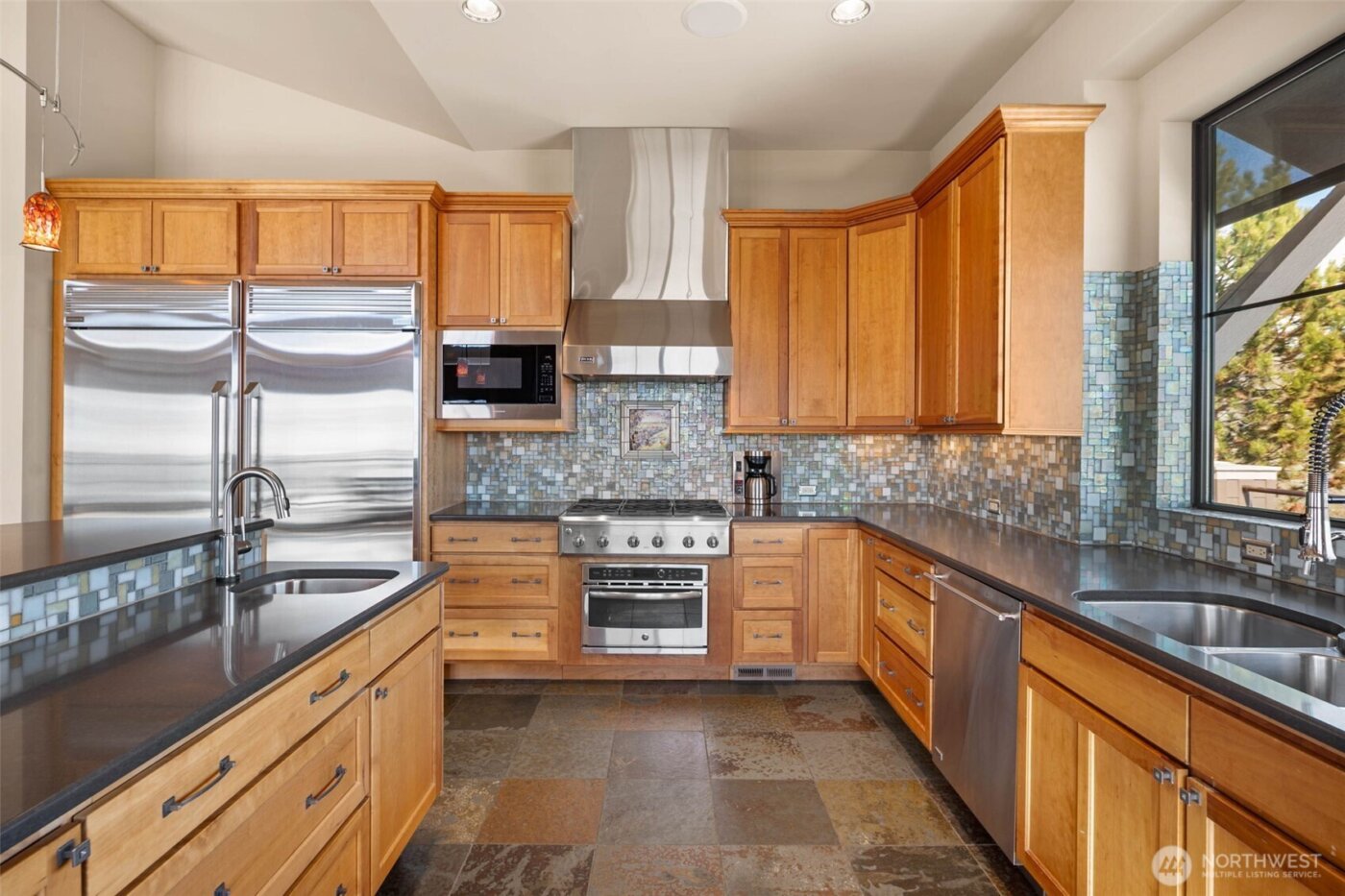 232 Crystal Drive , Chelan, WA 98816-9588