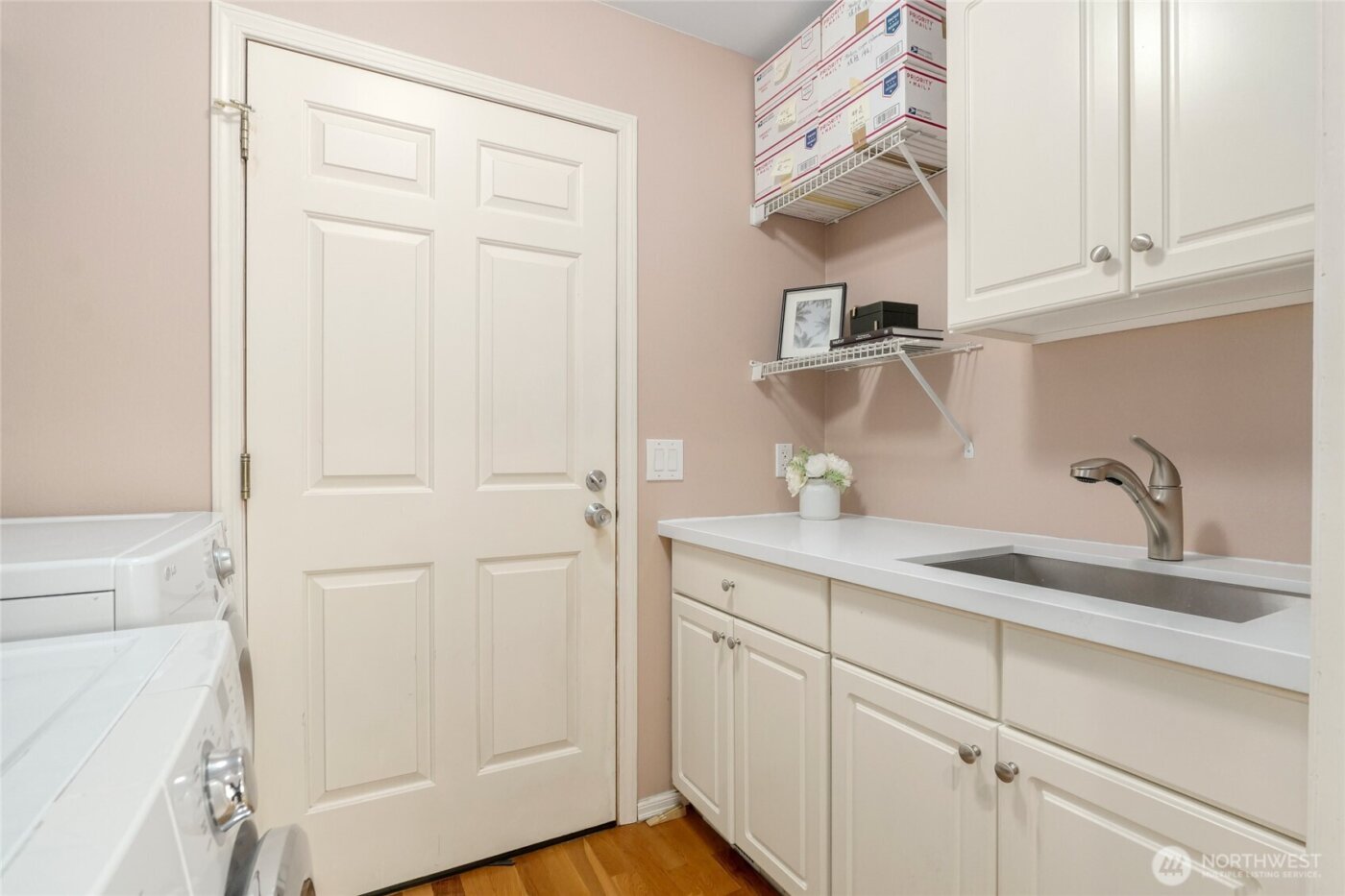 15920 NE 51st St , Redmond, WA 98052