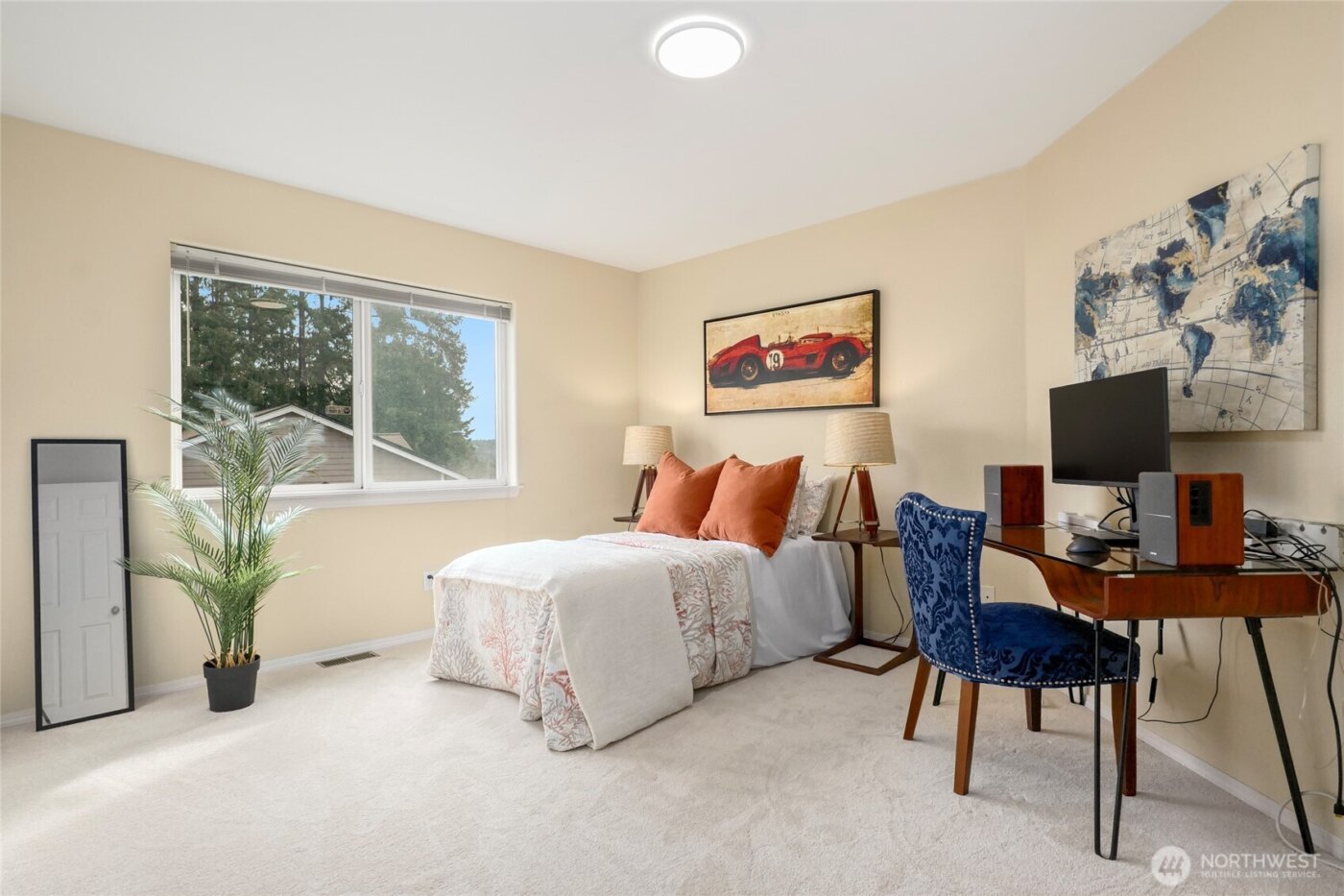 15920 NE 51st St , Redmond, WA 98052