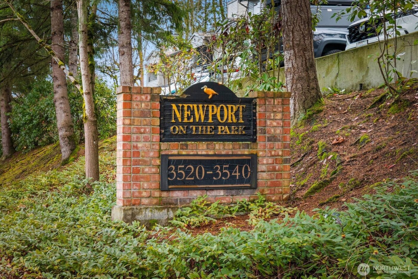 3520 Lake Washington Boulevard SE ##105, Bellevue, WA 98006