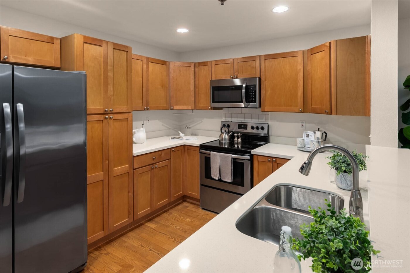 3520 Lake Washington Boulevard SE ##105, Bellevue, WA 98006