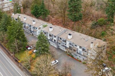 3520 Lake Washington Boulevard SE ##105, Bellevue, WA 98006 - Photo 4
