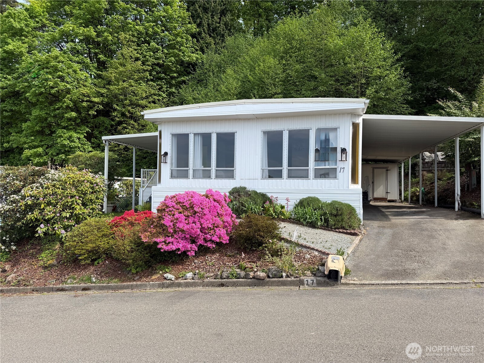 29020 1st Avenue S #17, Des Moines, WA 98198
