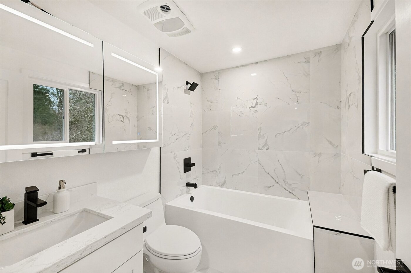 27831 SE 196th Place , Maple Valley, WA 98038