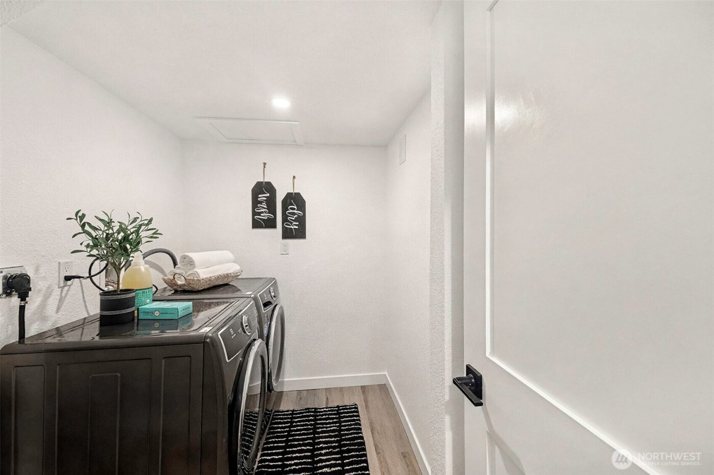 27831 SE 196th Place , Maple Valley, WA 98038