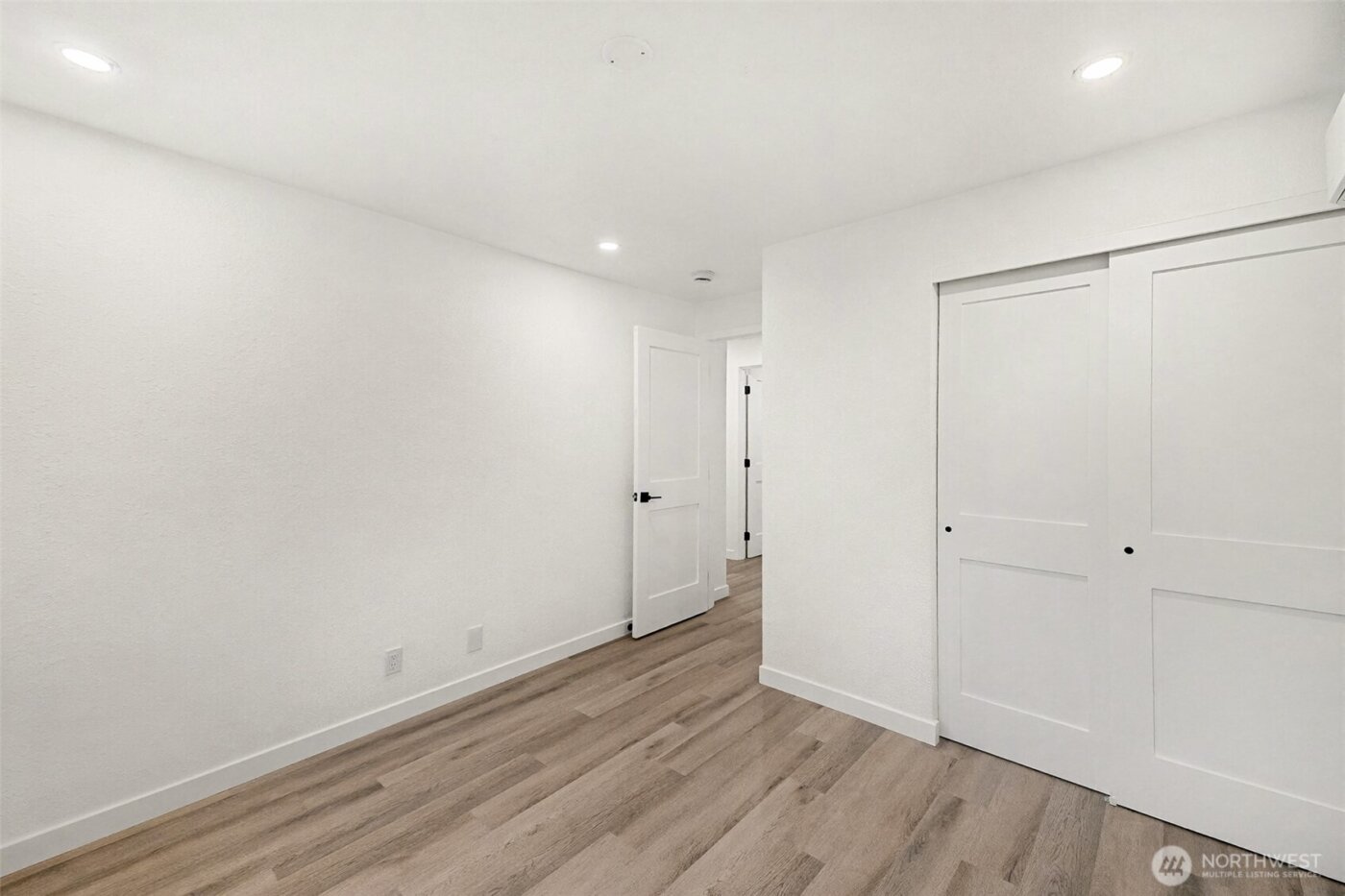 27831 SE 196th Place , Maple Valley, WA 98038