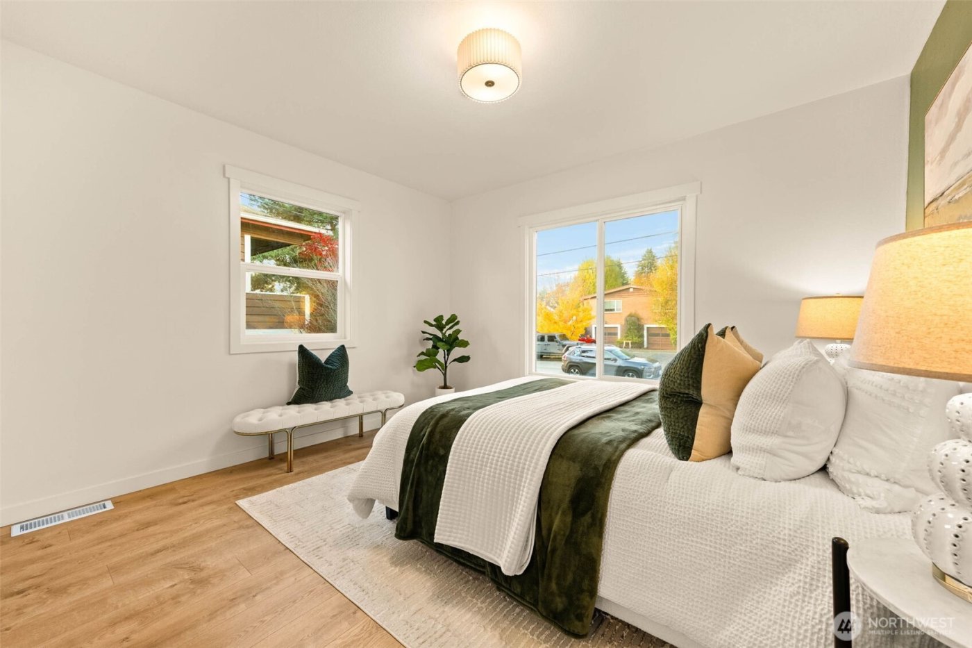 935 A NW 61st Street , Seattle, WA 98107