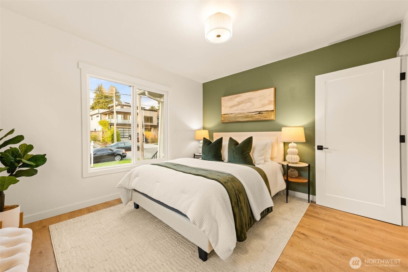 935 A NW 61st Street , Seattle, WA 98107