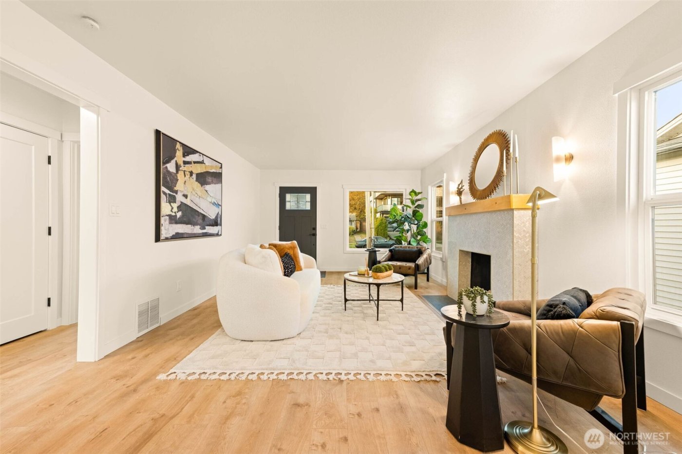 935 A NW 61st Street , Seattle, WA 98107