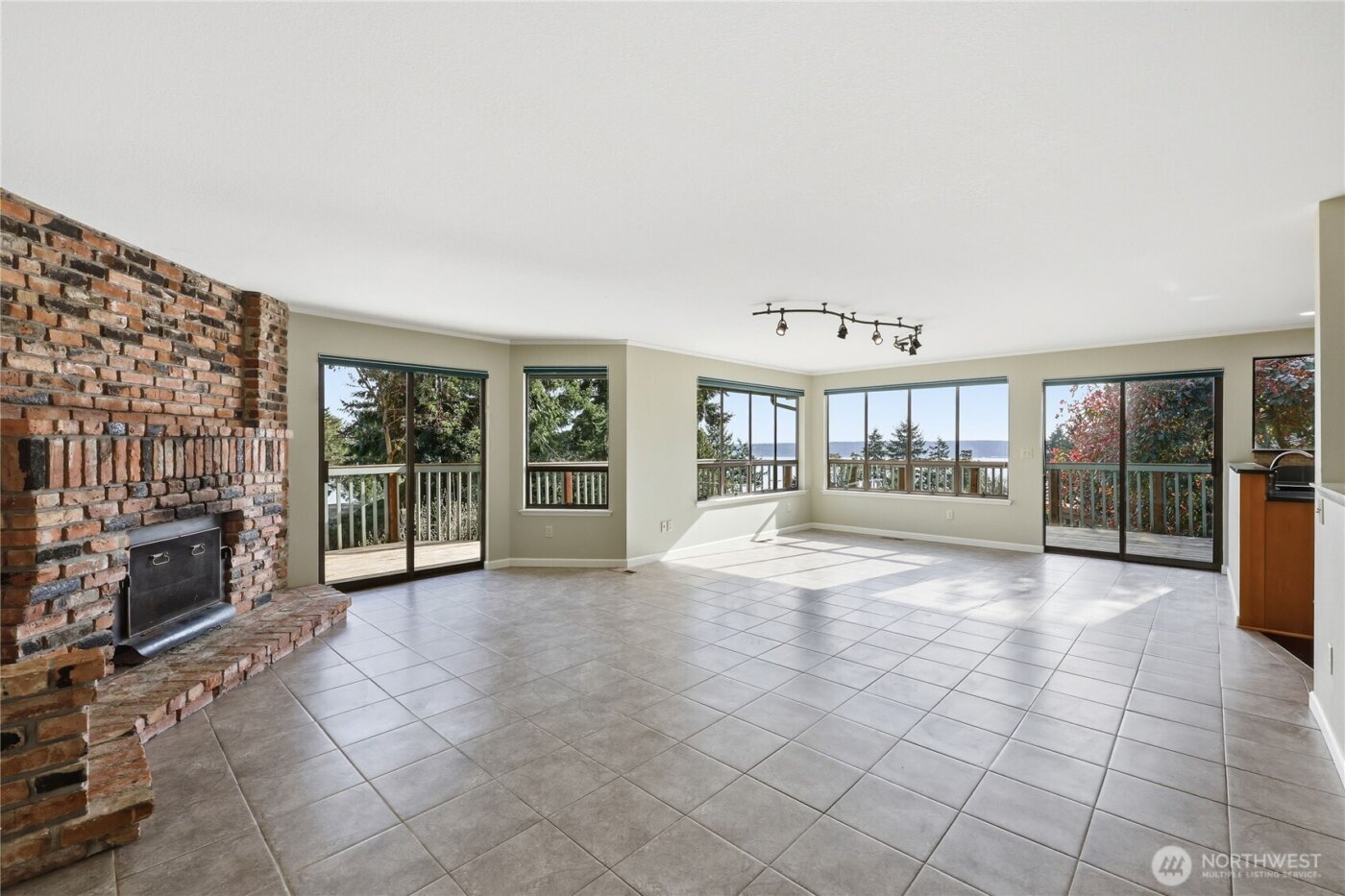 351 Windship Drive , Port Townsend, WA 98368