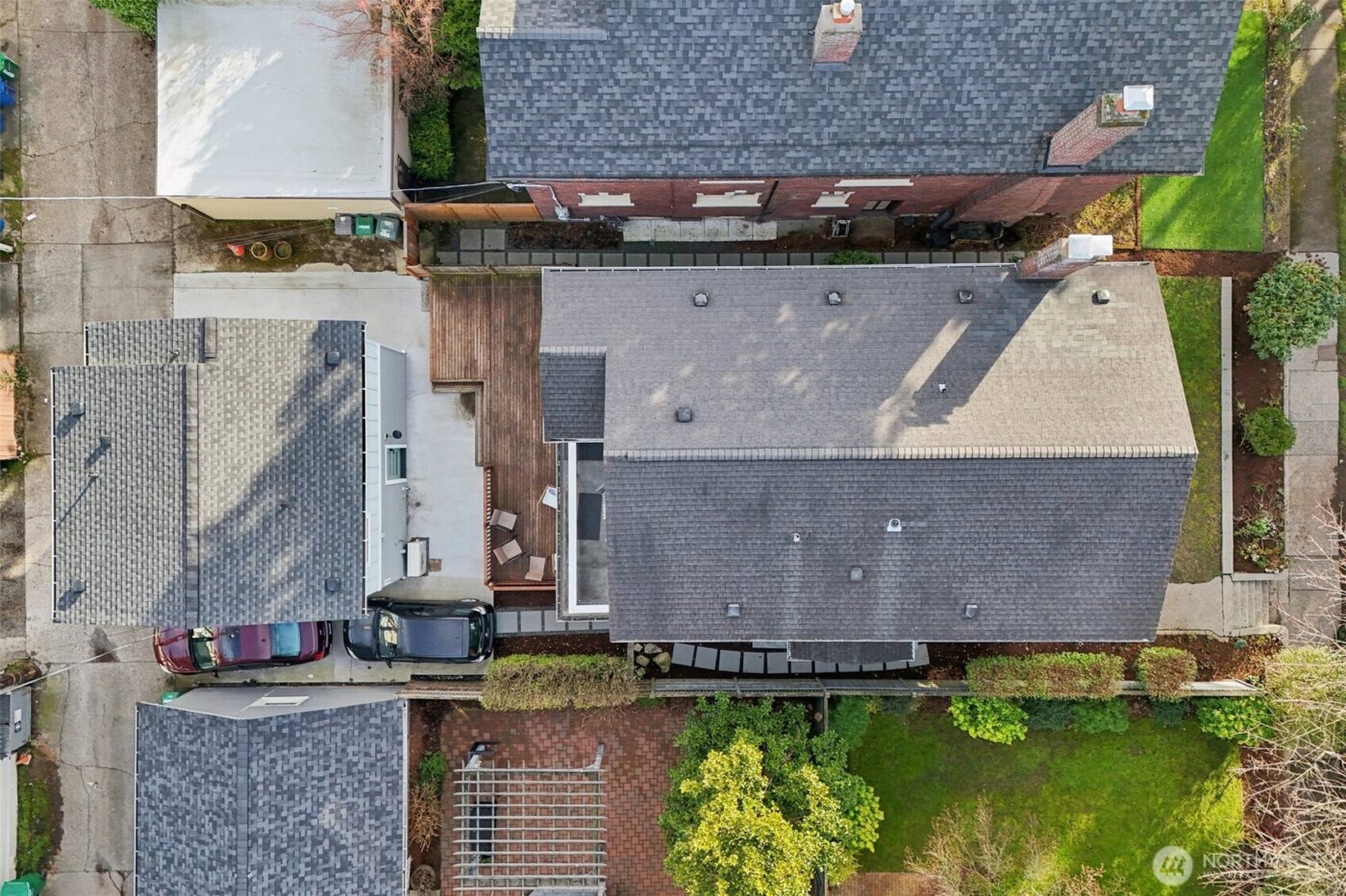 5230 16th Avenue NE, Seattle, WA 98105