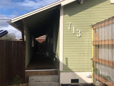 713 N Tower Avenue #A/B, Centralia, WA 98531