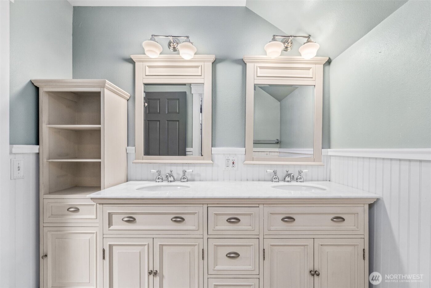 9510 9th Avenue NW, Seattle, WA 98117