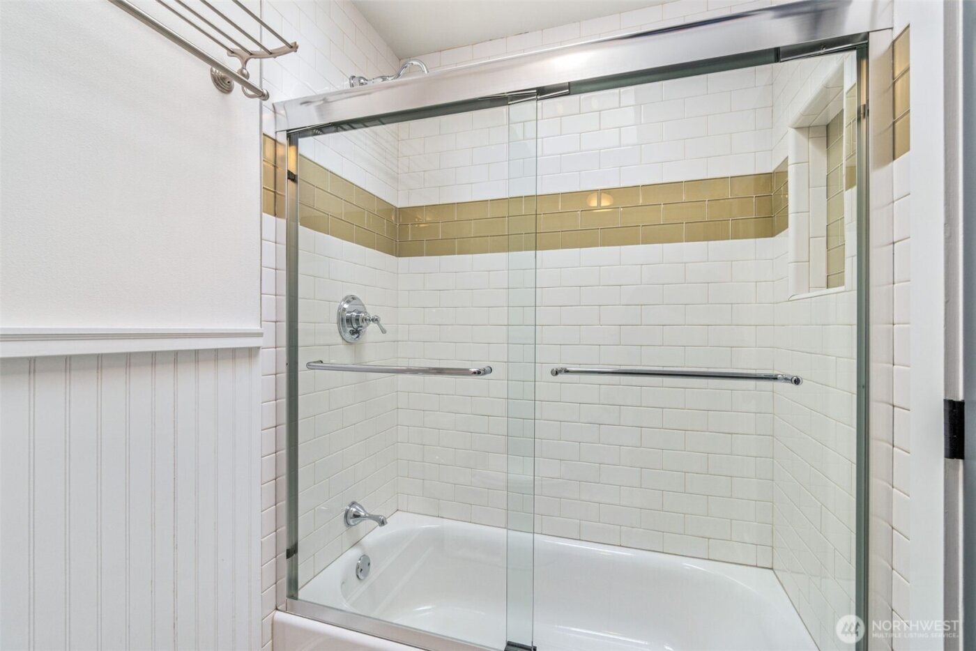 9510 9th Avenue NW, Seattle, WA 98117