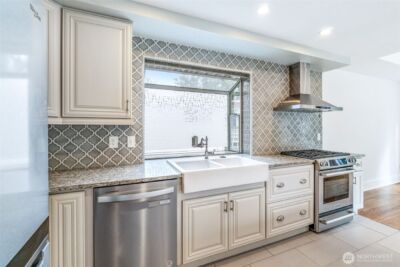 9510 9th Avenue NW, Seattle, WA 98117 - Photo 10