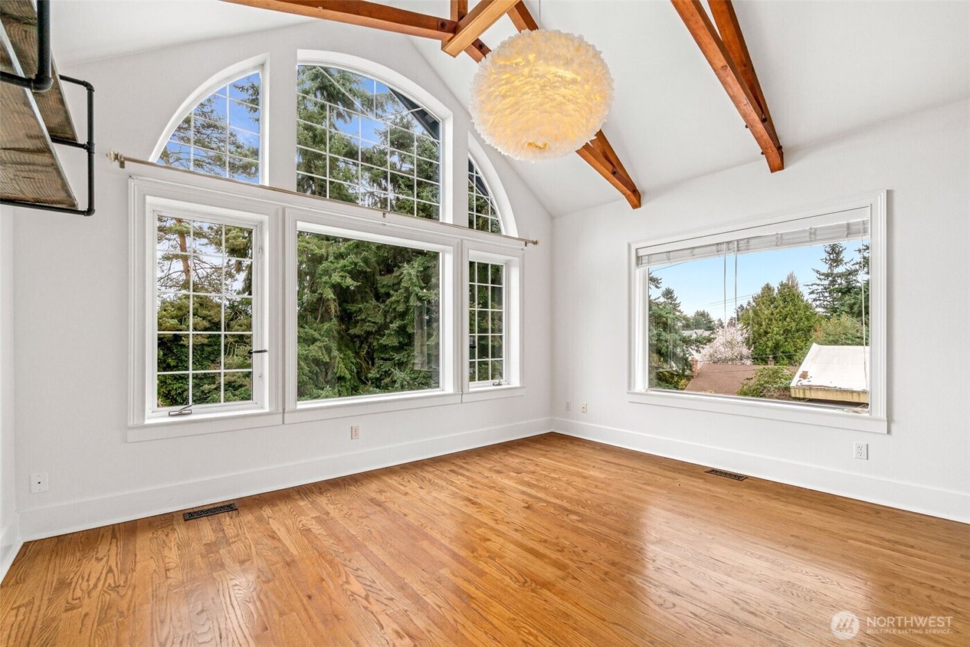 9510 9th Avenue NW, Seattle, WA 98117