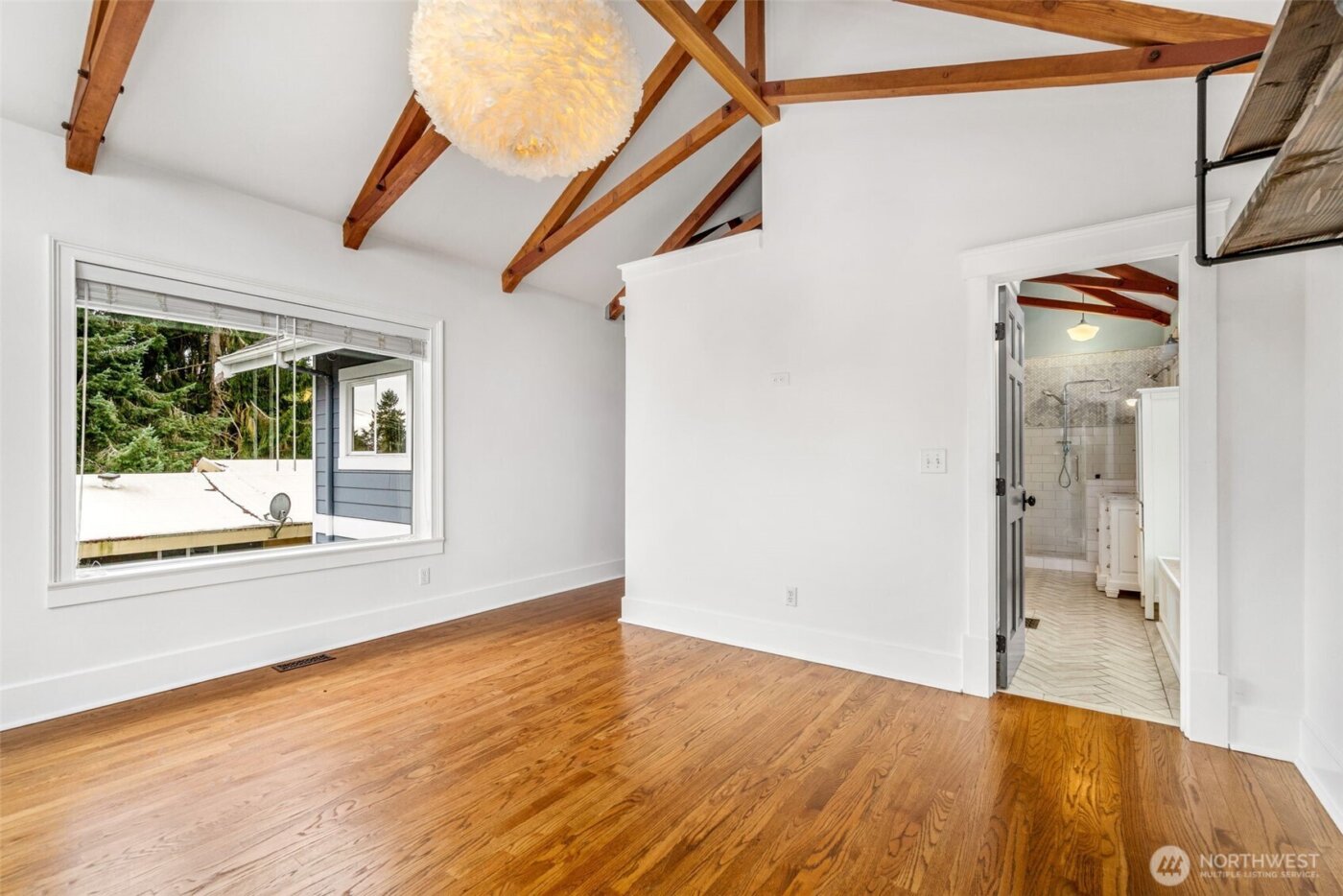 9510 9th Avenue NW, Seattle, WA 98117