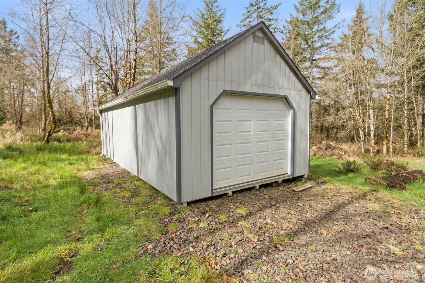 126 Burchett Rd , Onalaska, WA 98570-9402