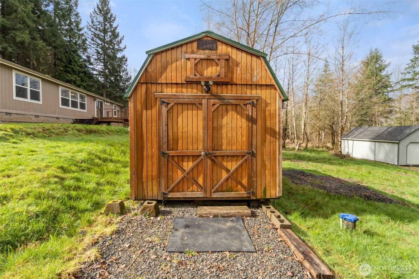 126 Burchett Rd , Onalaska, WA 98570-9402