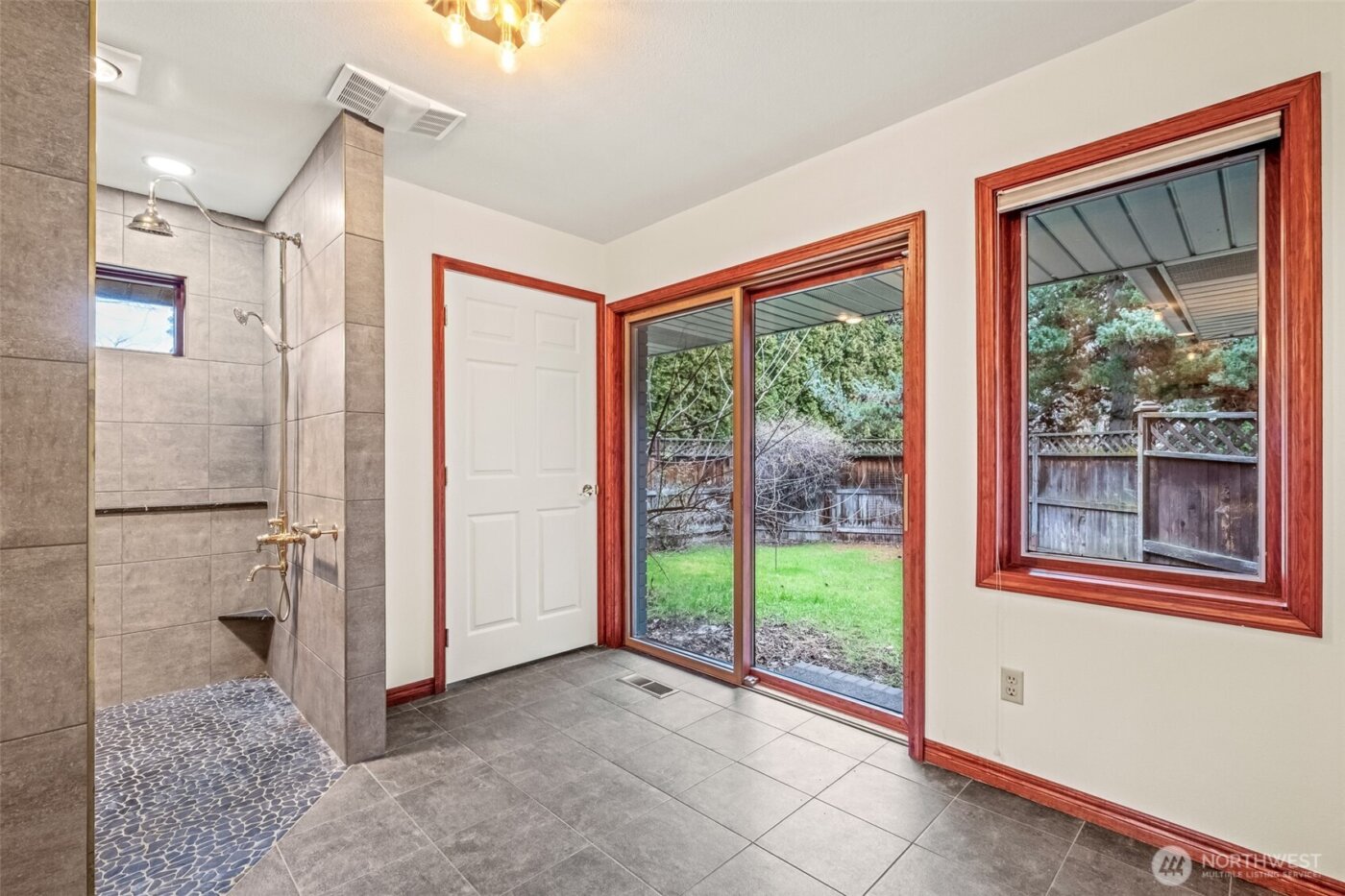 810 D Street SW, Ephrata, WA 98823