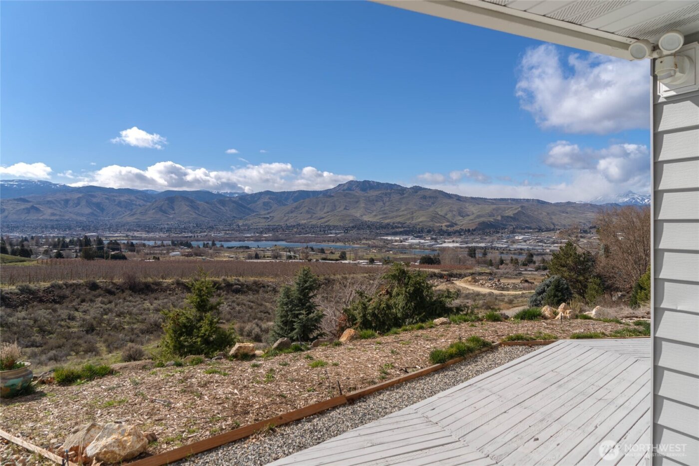71 Blue Grade Road , East Wenatchee, WA 98802