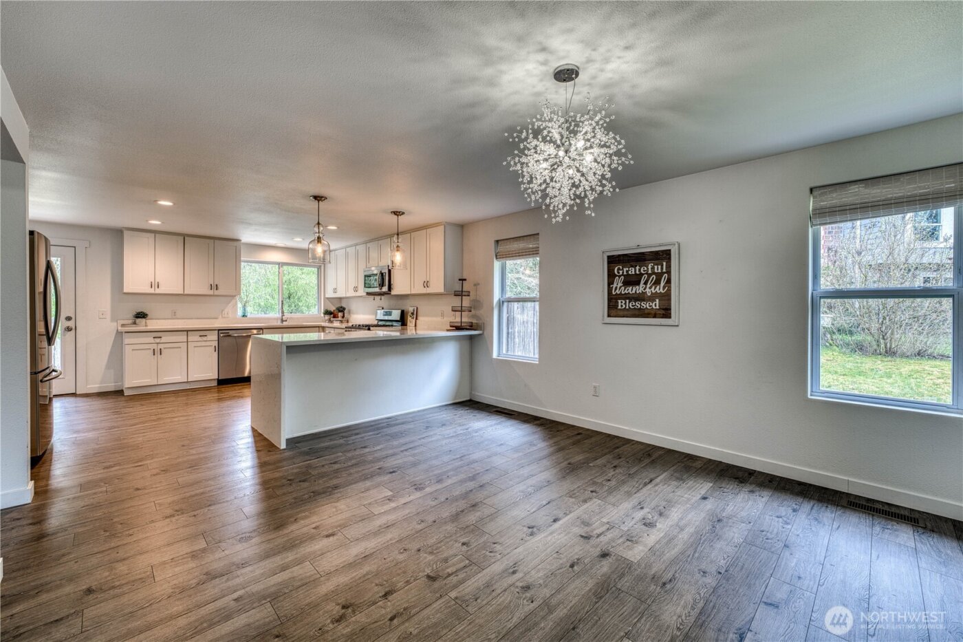 7048 NE Treemont Court , Bremerton, WA 98311