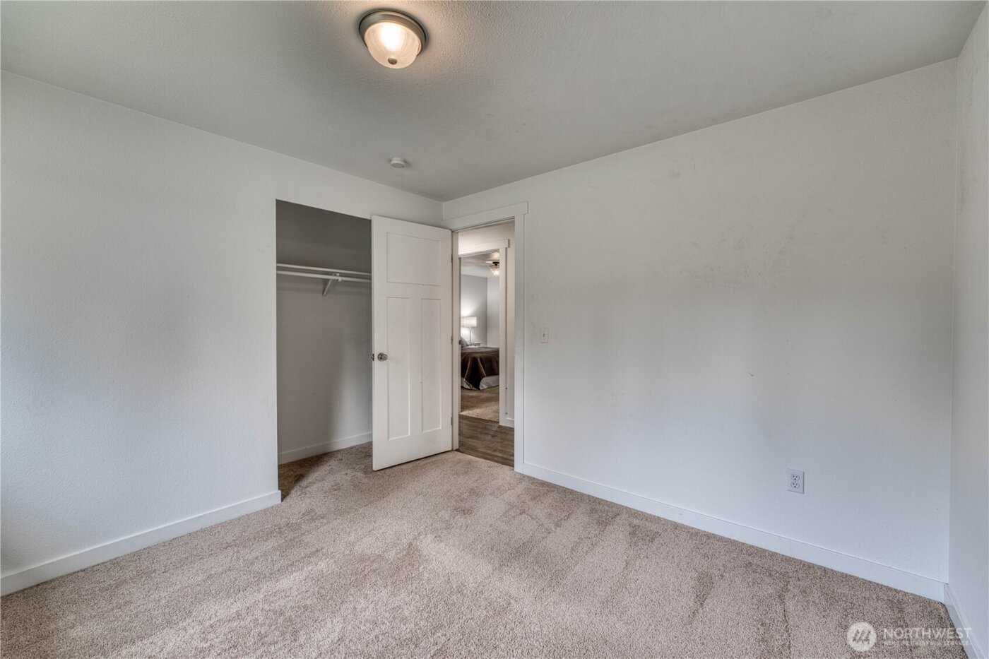 7048 NE Treemont Court , Bremerton, WA 98311