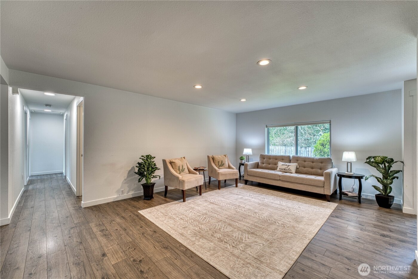 7048 NE Treemont Court , Bremerton, WA 98311