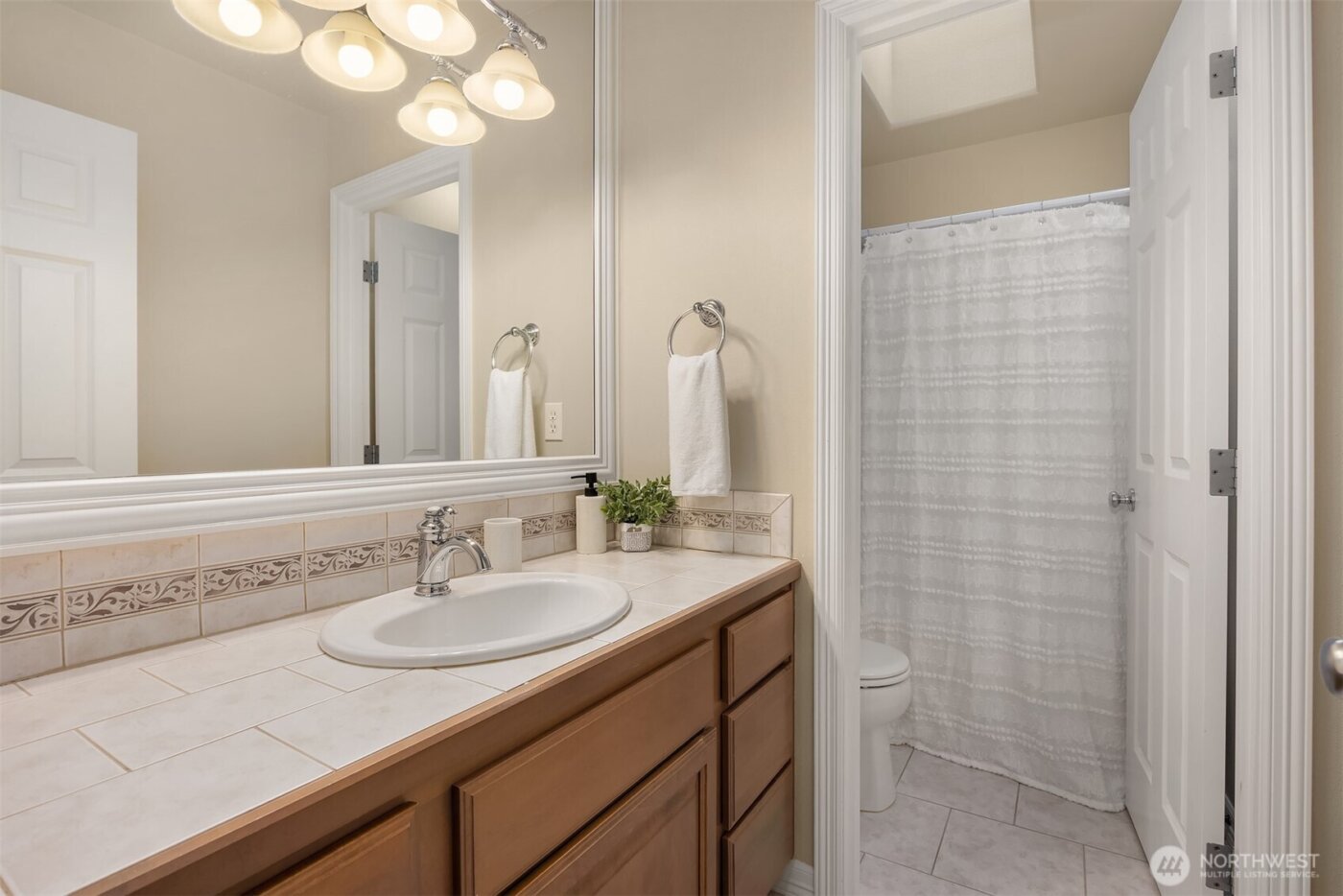 23703 SE 284th Street , Maple Valley, WA 98038